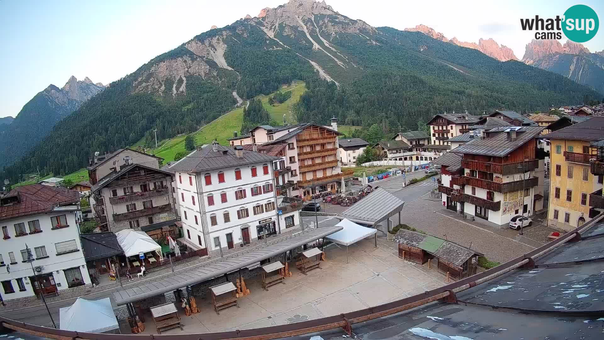 Hauptplatz von Forni di Sopra