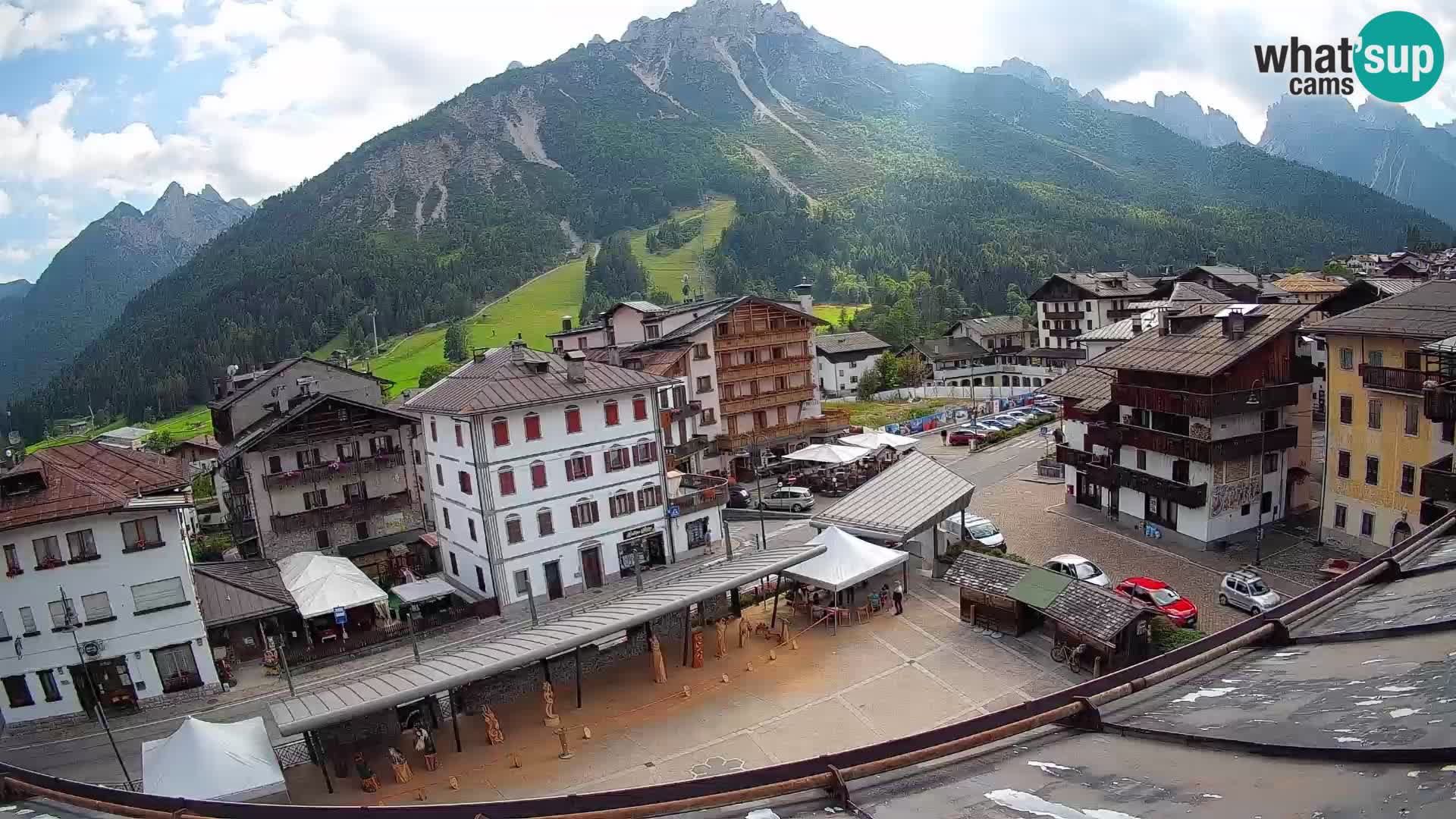 Hauptplatz von Forni di Sopra