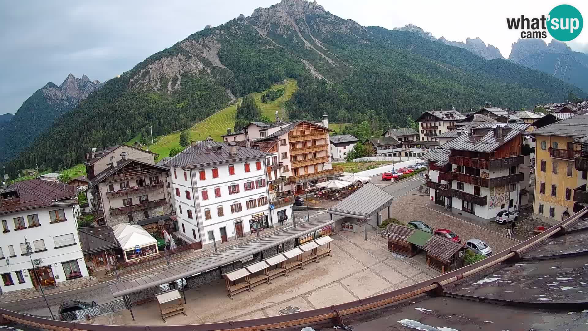 Hauptplatz von Forni di Sopra