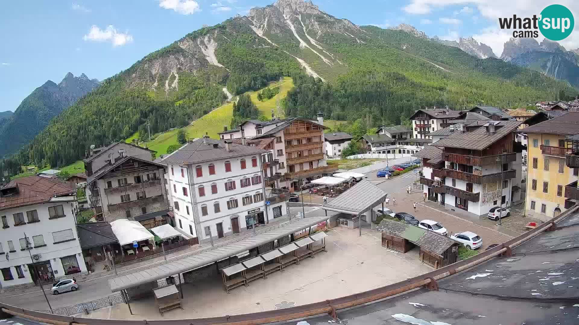 Hauptplatz von Forni di Sopra
