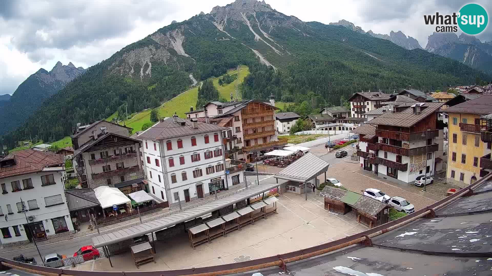 Hauptplatz von Forni di Sopra