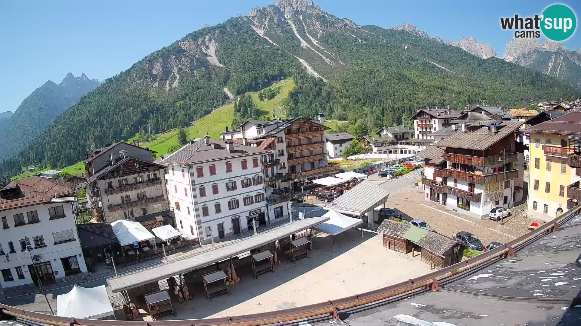 Hauptplatz von Forni di Sopra