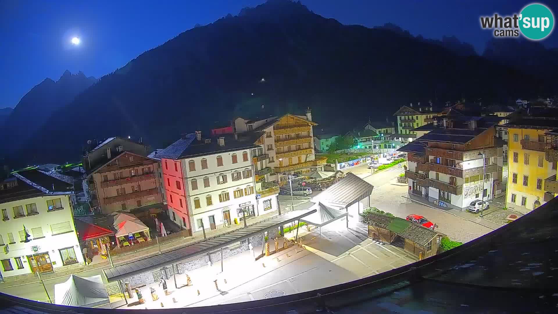 Hauptplatz von Forni di Sopra