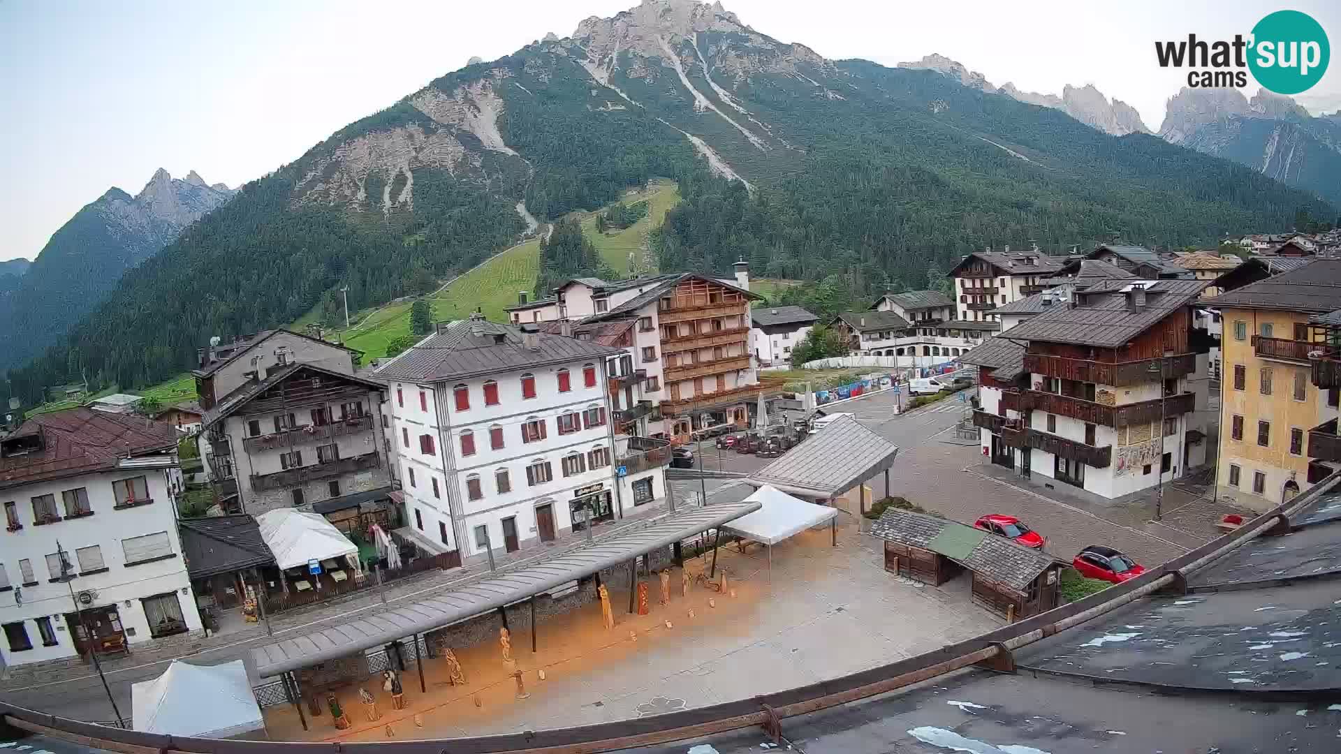 Hauptplatz von Forni di Sopra