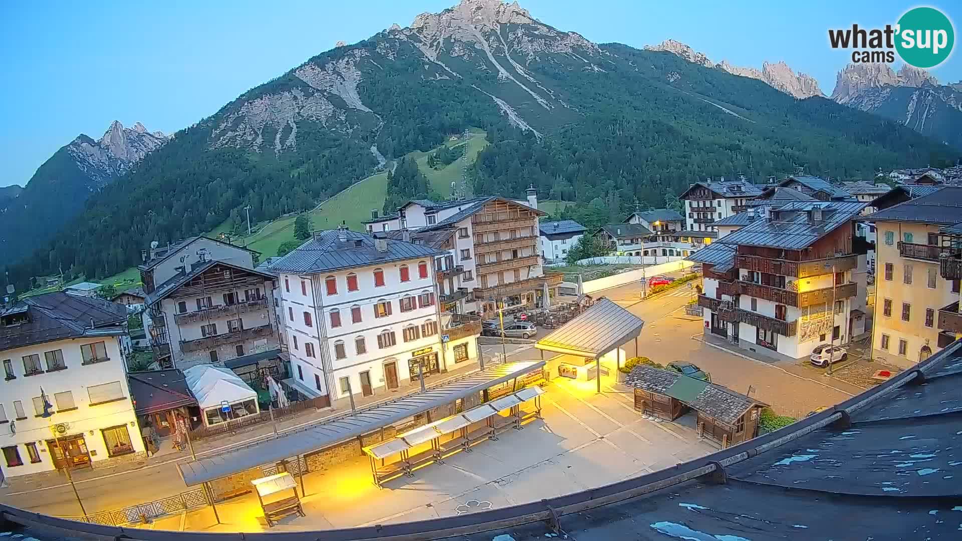 Plaza principal de Forni di Sopra