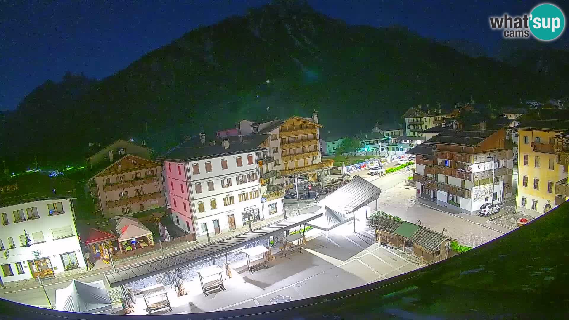 Hauptplatz von Forni di Sopra