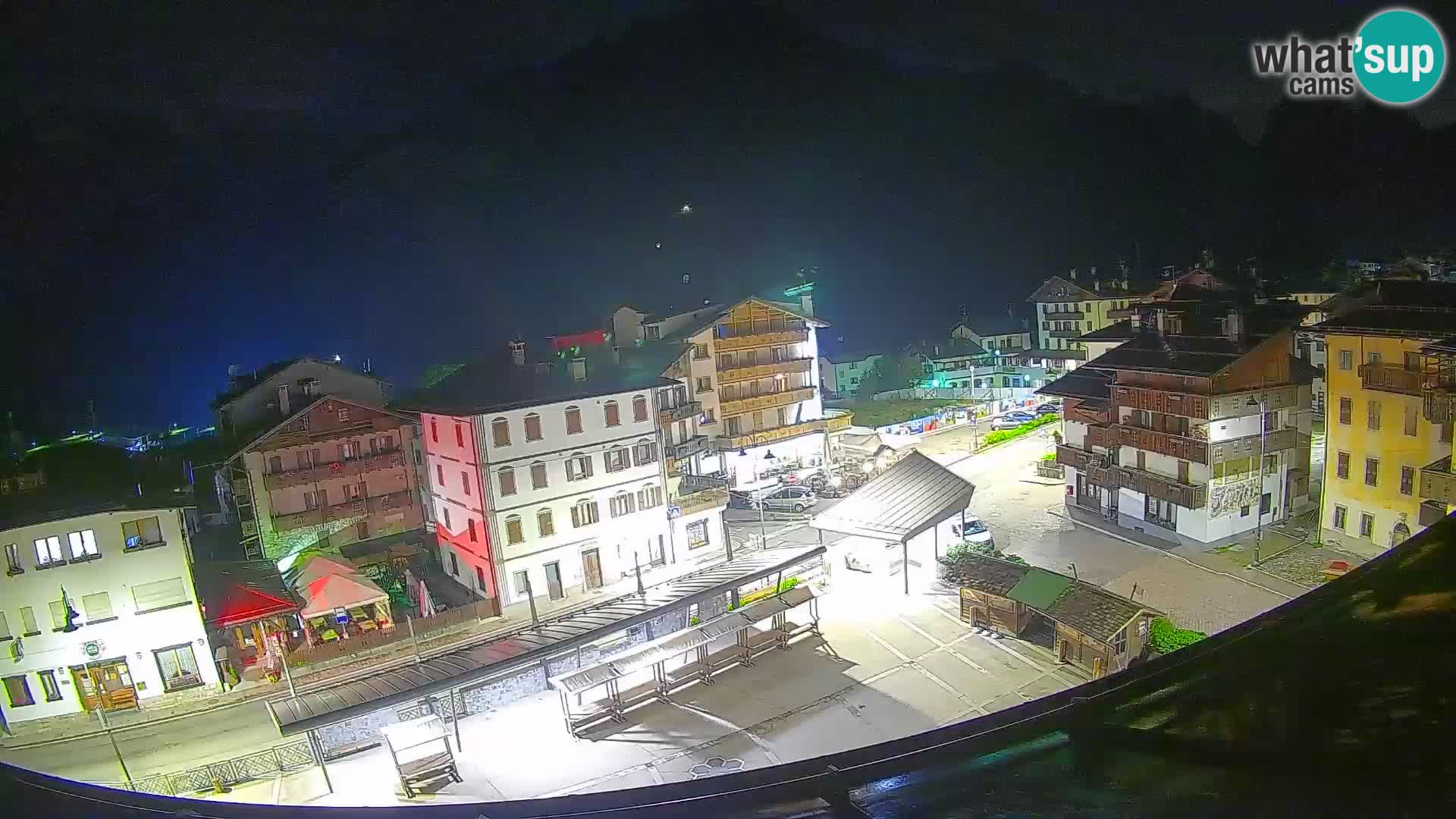 Piazza centrale di Forni di Sopra