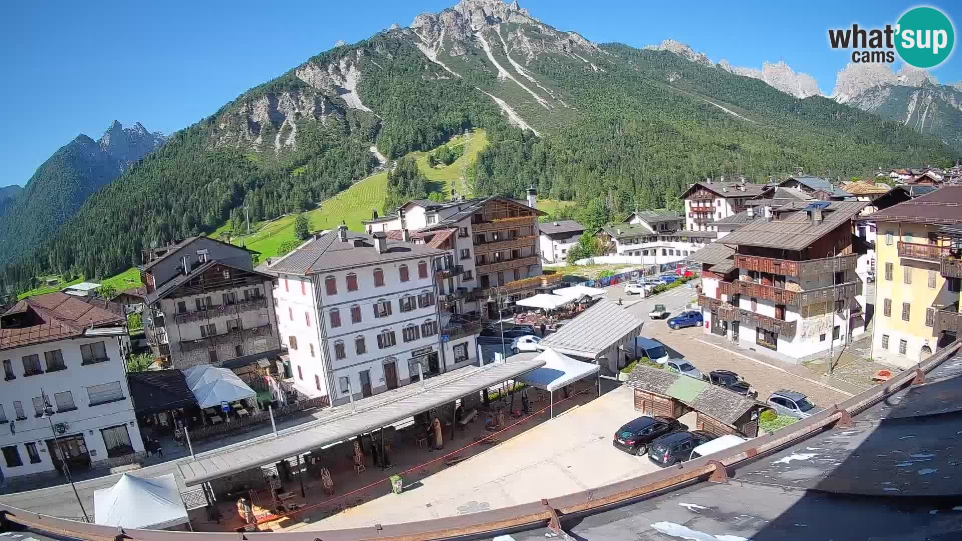 Hauptplatz von Forni di Sopra