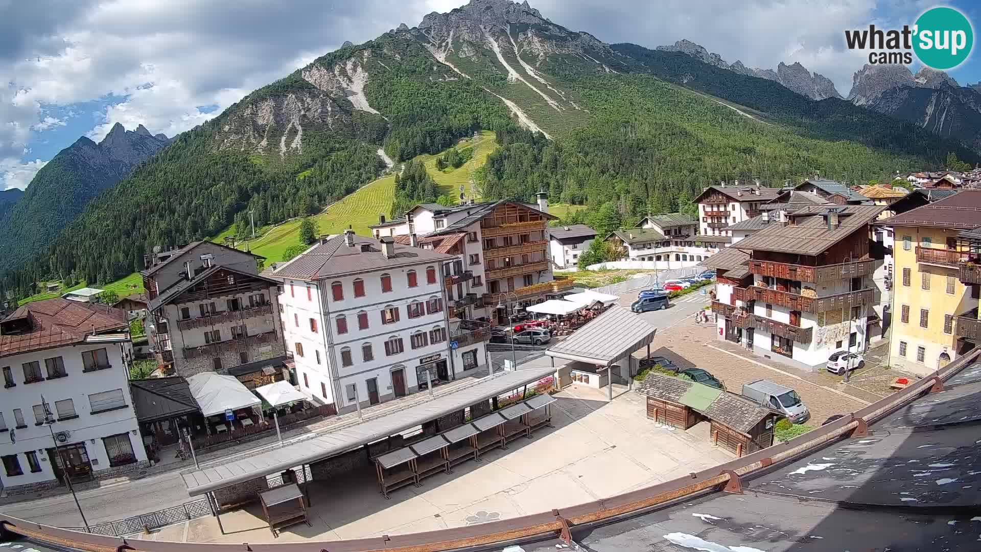 Hauptplatz von Forni di Sopra
