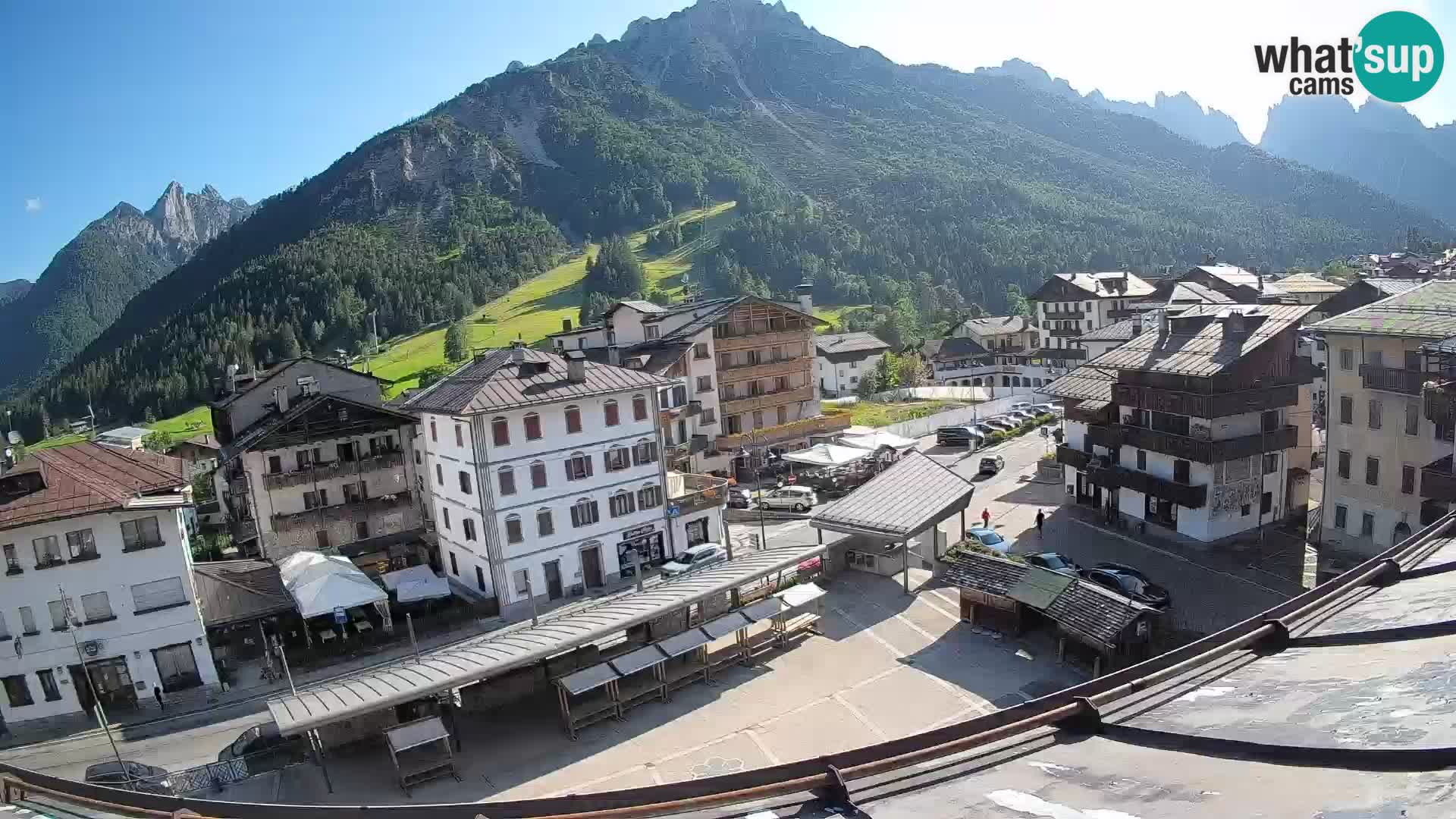 Hauptplatz von Forni di Sopra