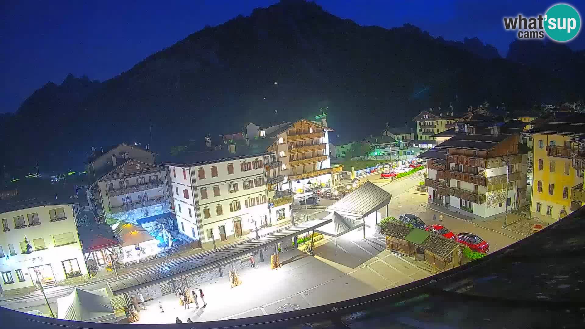 Hauptplatz von Forni di Sopra