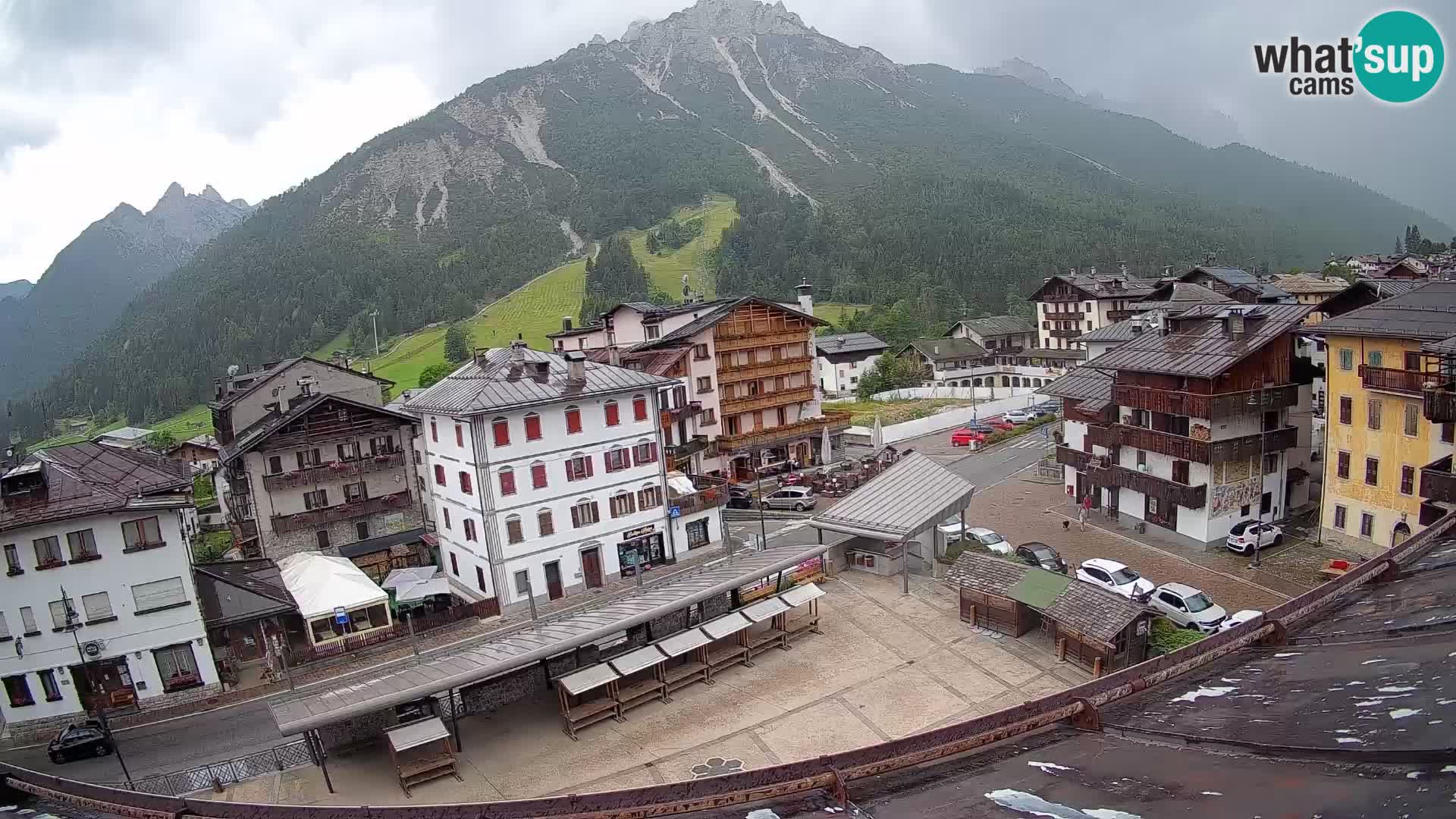 Hauptplatz von Forni di Sopra