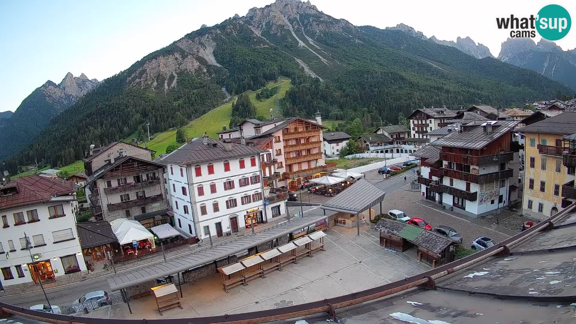 Hauptplatz von Forni di Sopra
