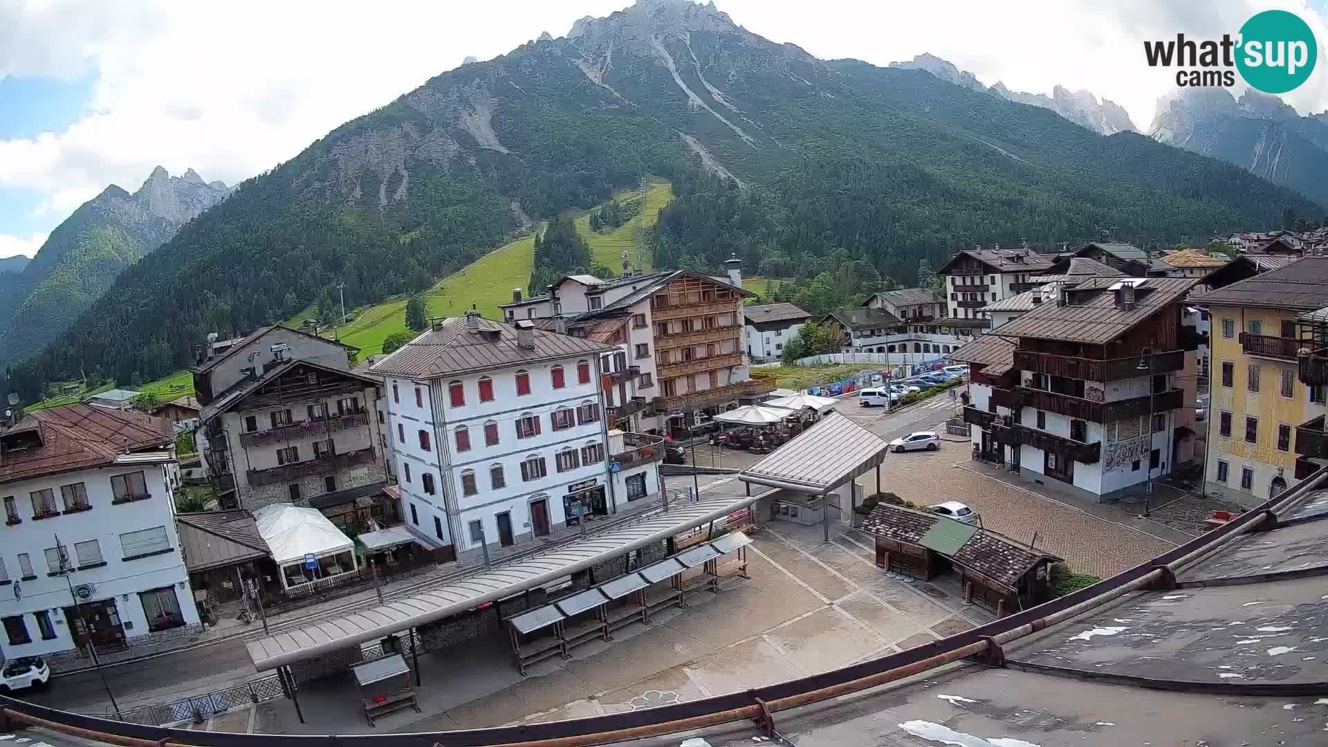 Hauptplatz von Forni di Sopra