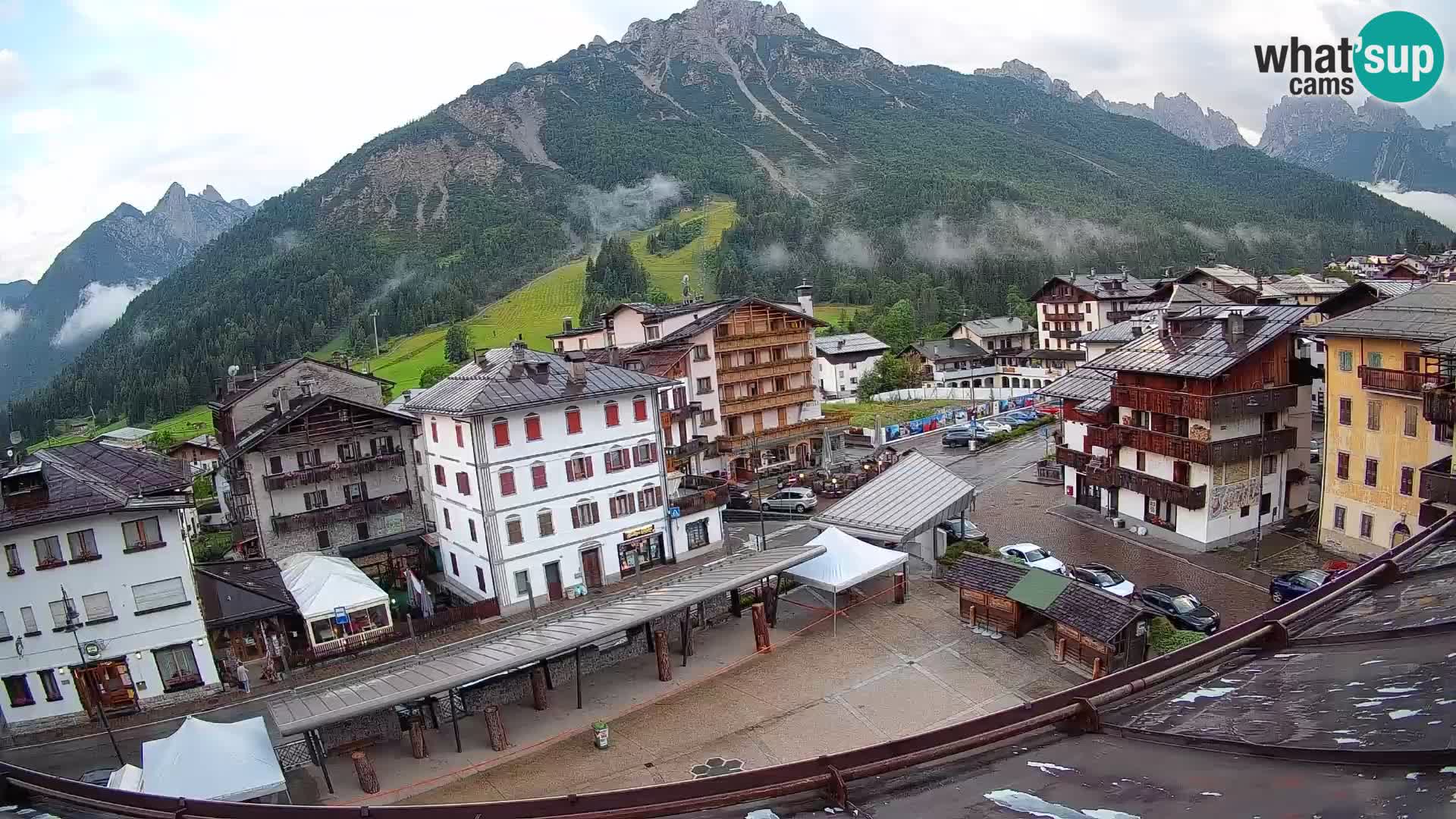 Hauptplatz von Forni di Sopra