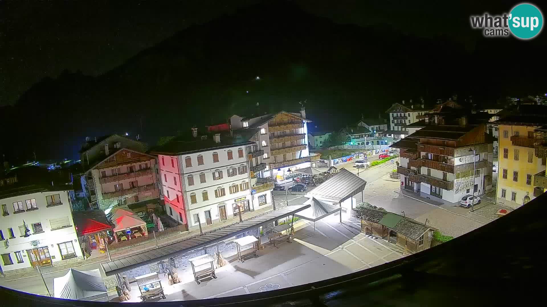 Hauptplatz von Forni di Sopra