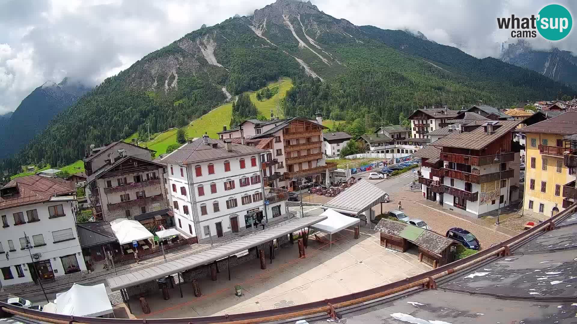 Hauptplatz von Forni di Sopra