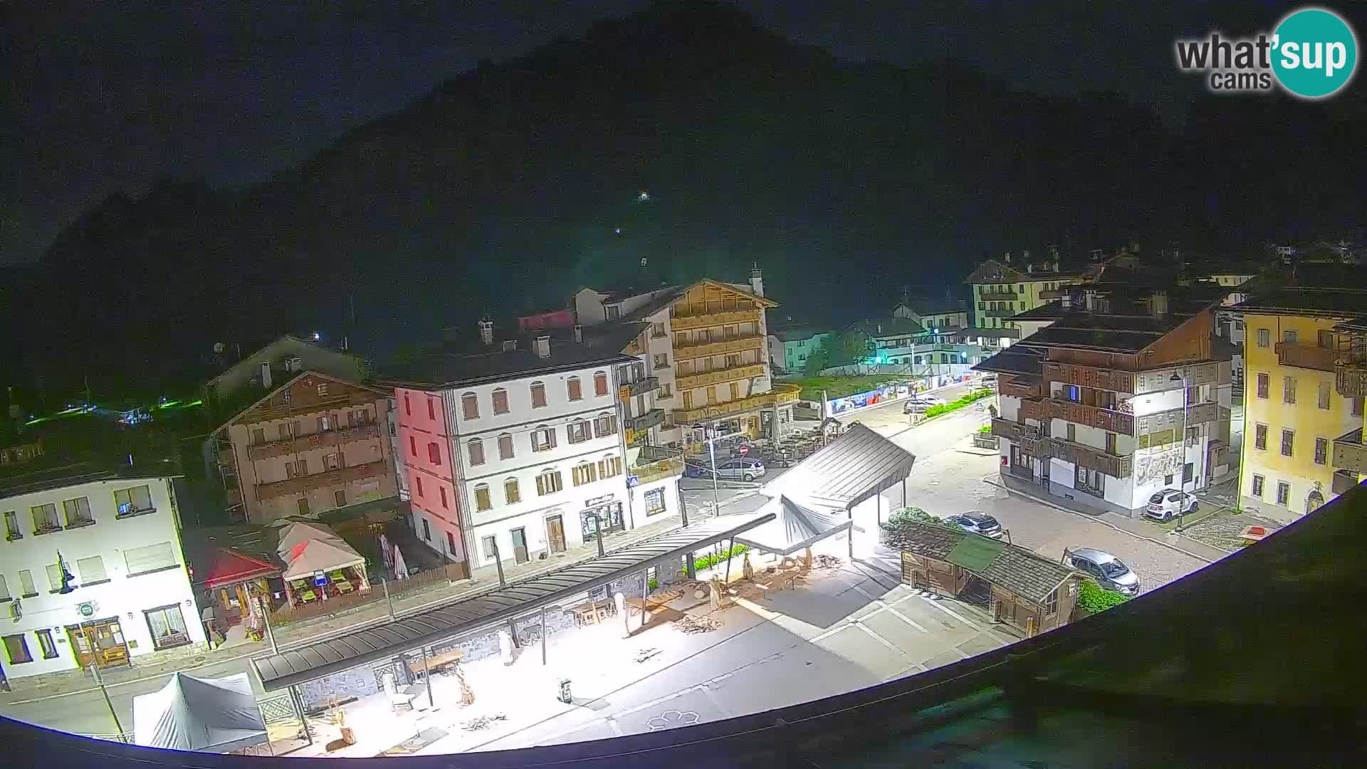 Hauptplatz von Forni di Sopra