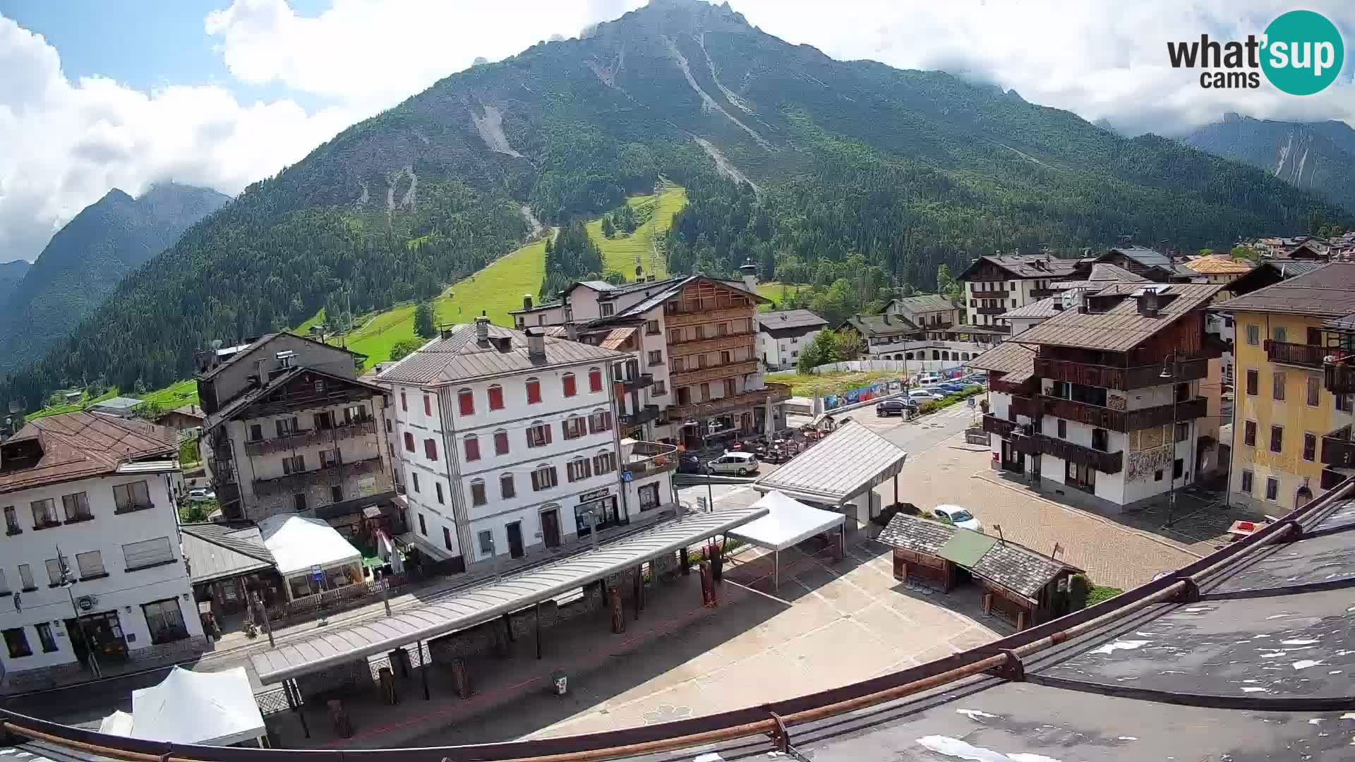 Hauptplatz von Forni di Sopra