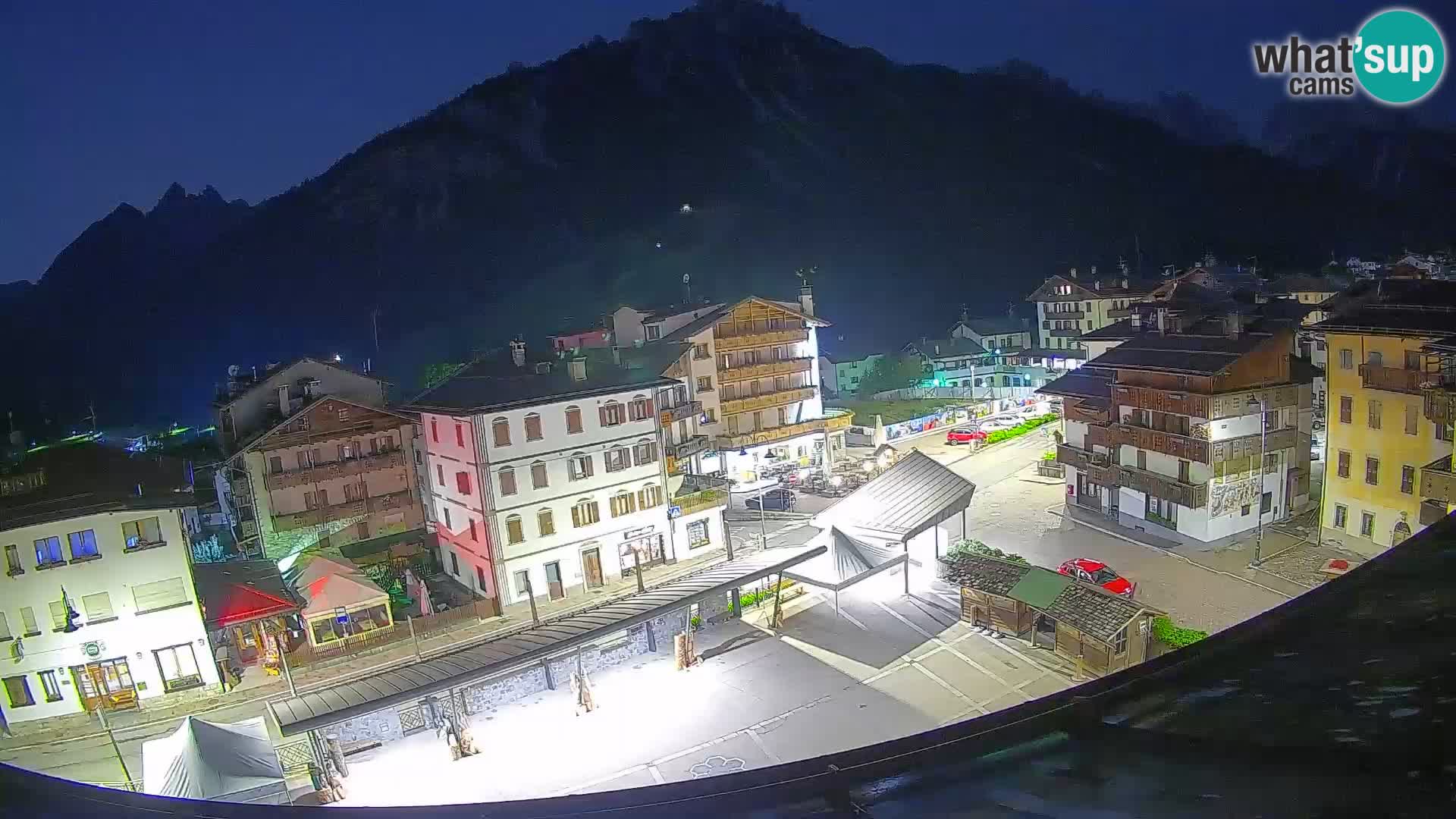 Hauptplatz von Forni di Sopra