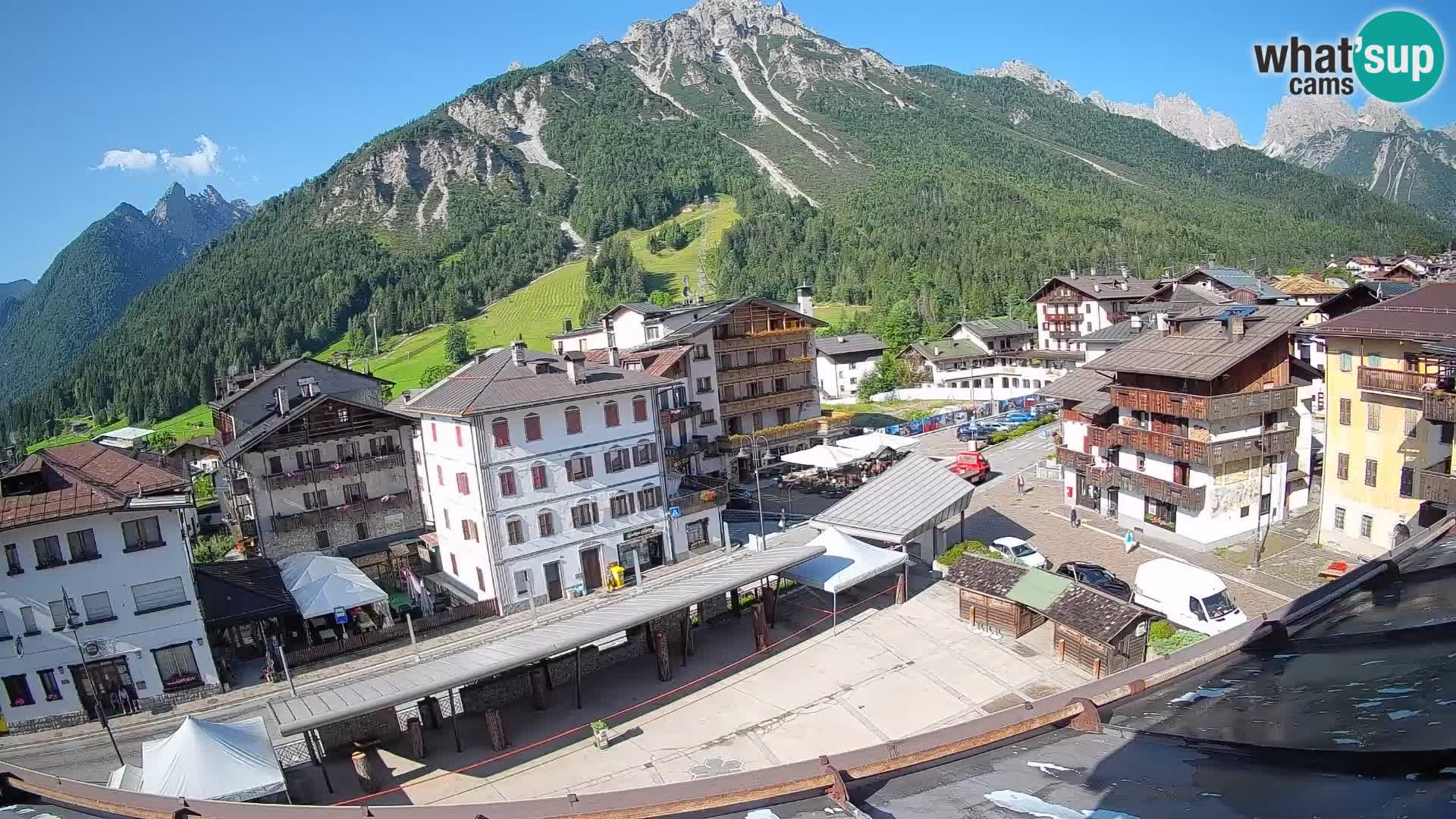 Hauptplatz von Forni di Sopra