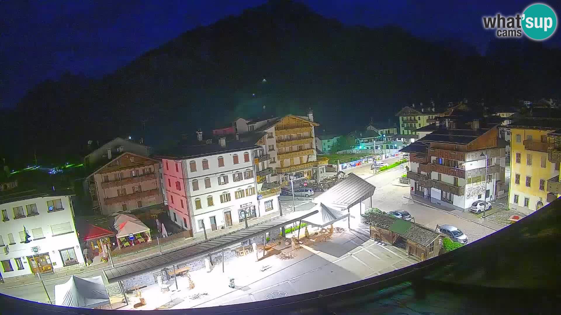 Hauptplatz von Forni di Sopra
