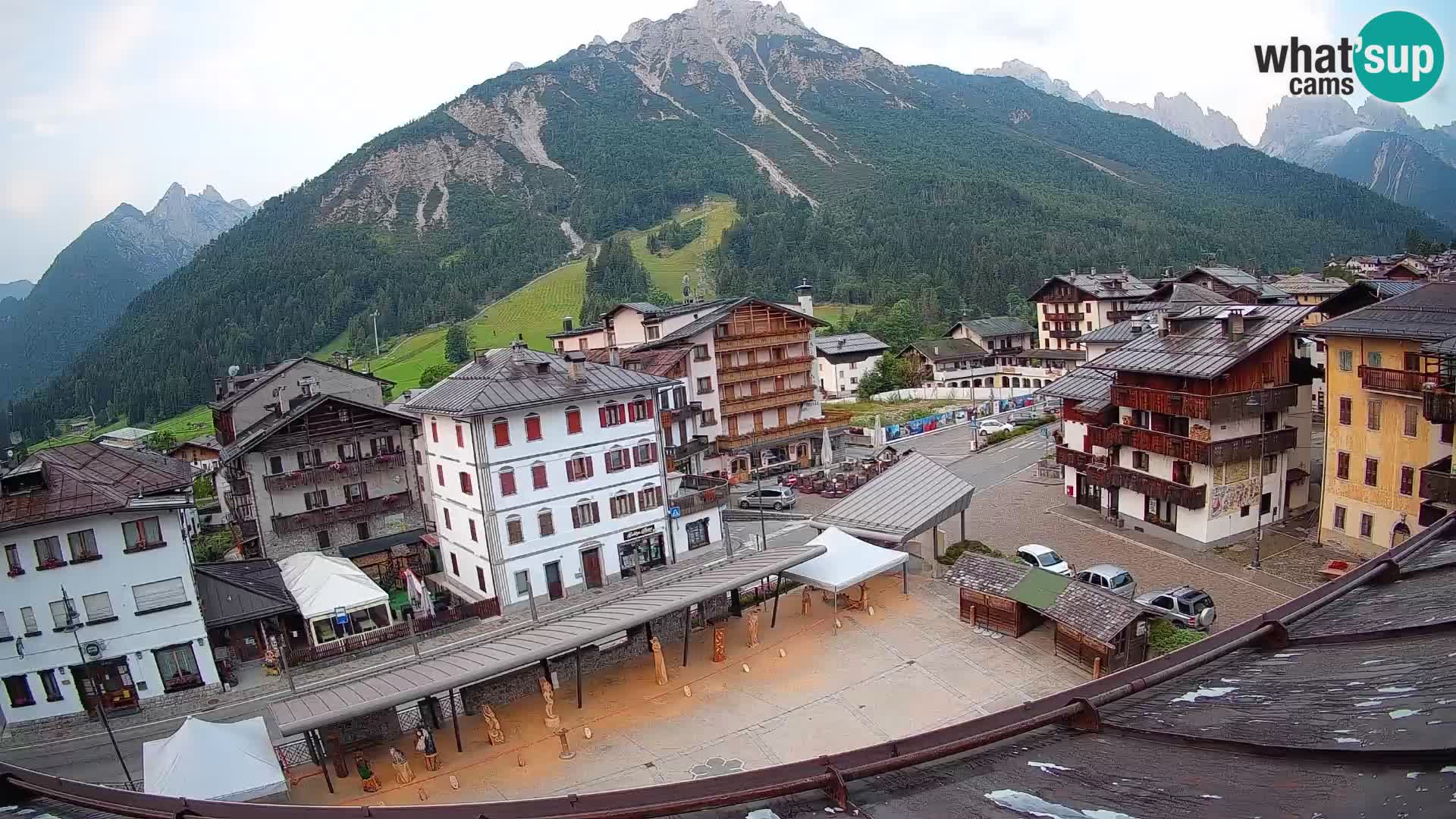 Hauptplatz von Forni di Sopra