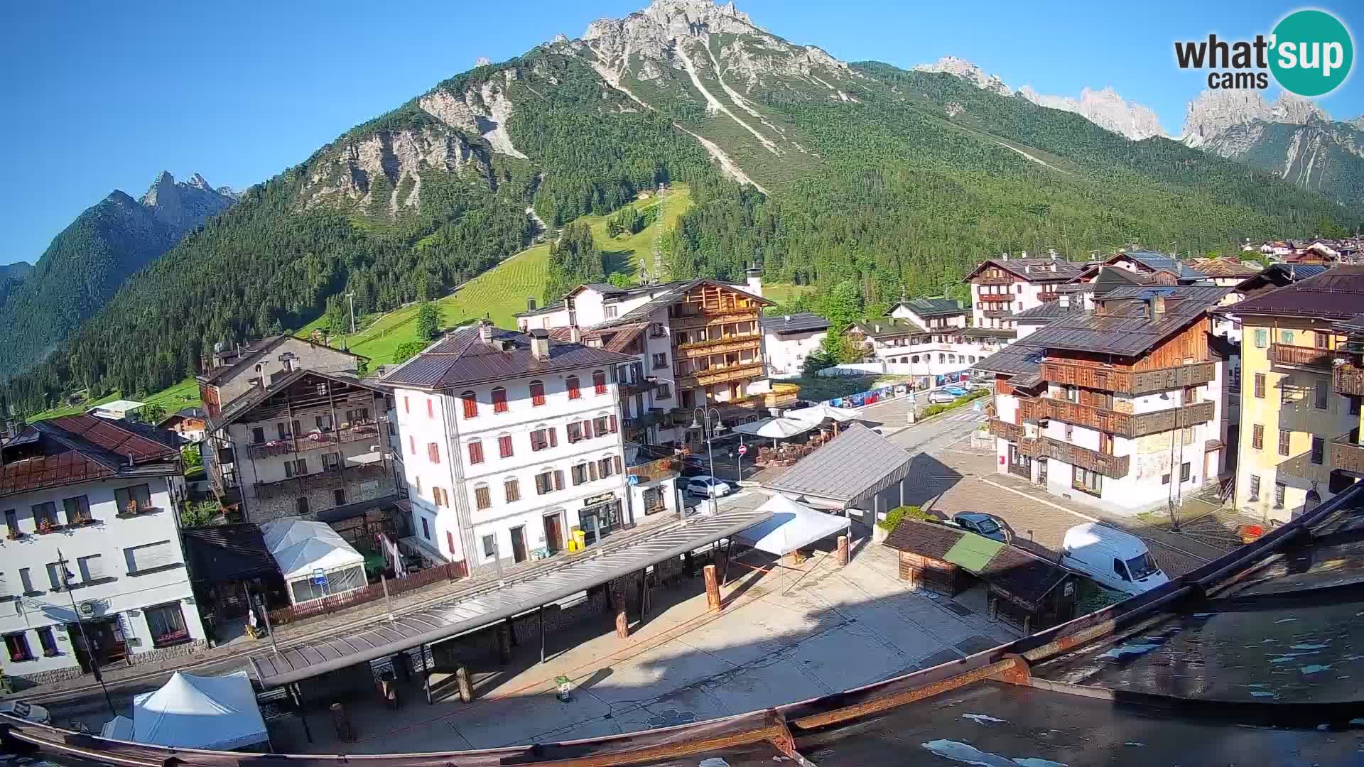 Hauptplatz von Forni di Sopra
