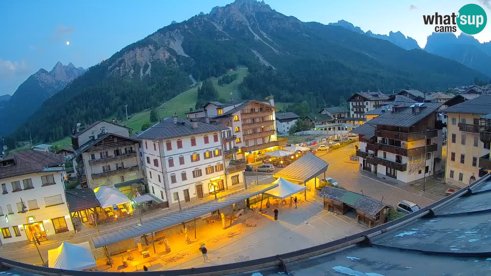 Plaza principal de Forni di Sopra