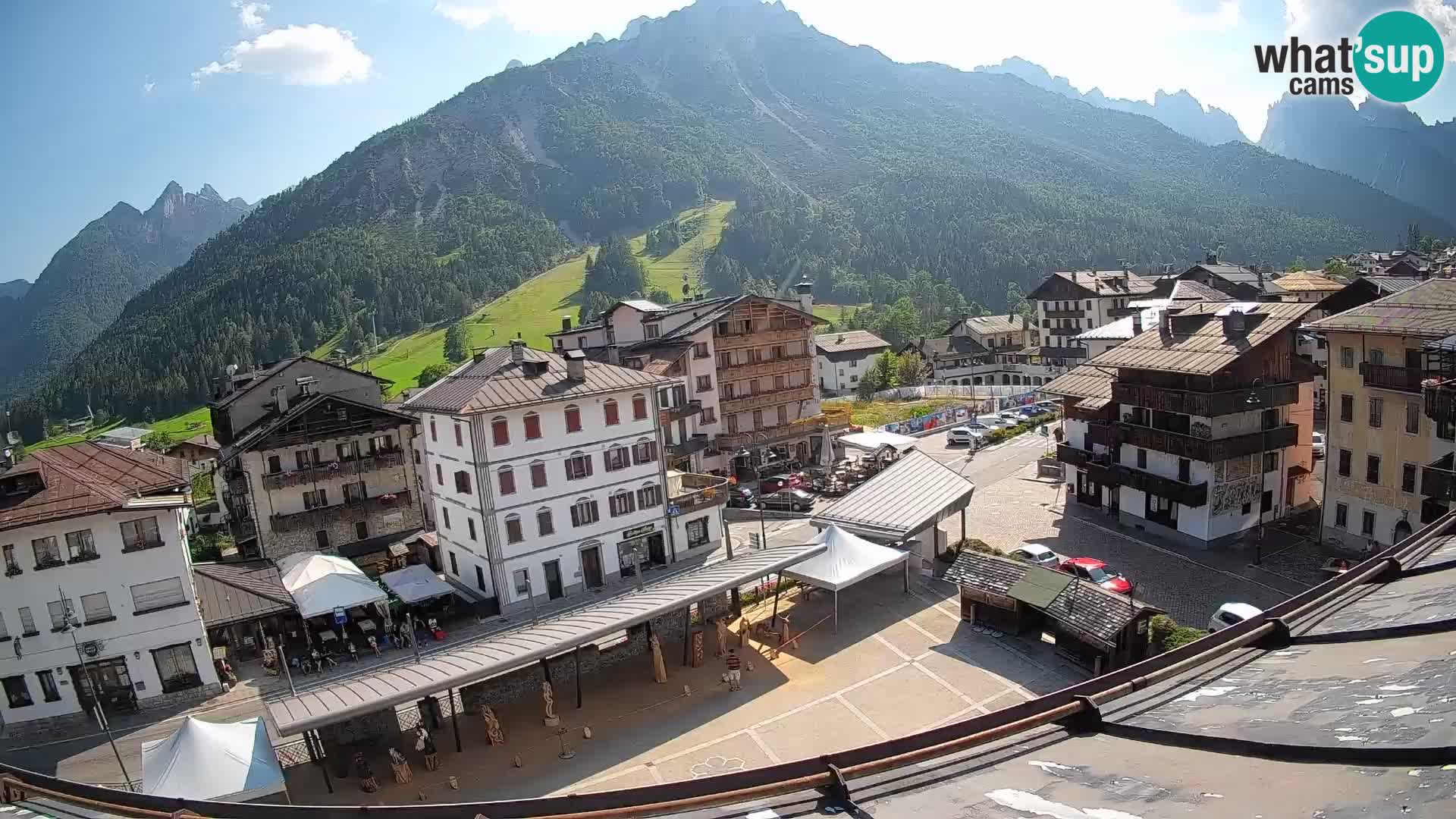 Hauptplatz von Forni di Sopra