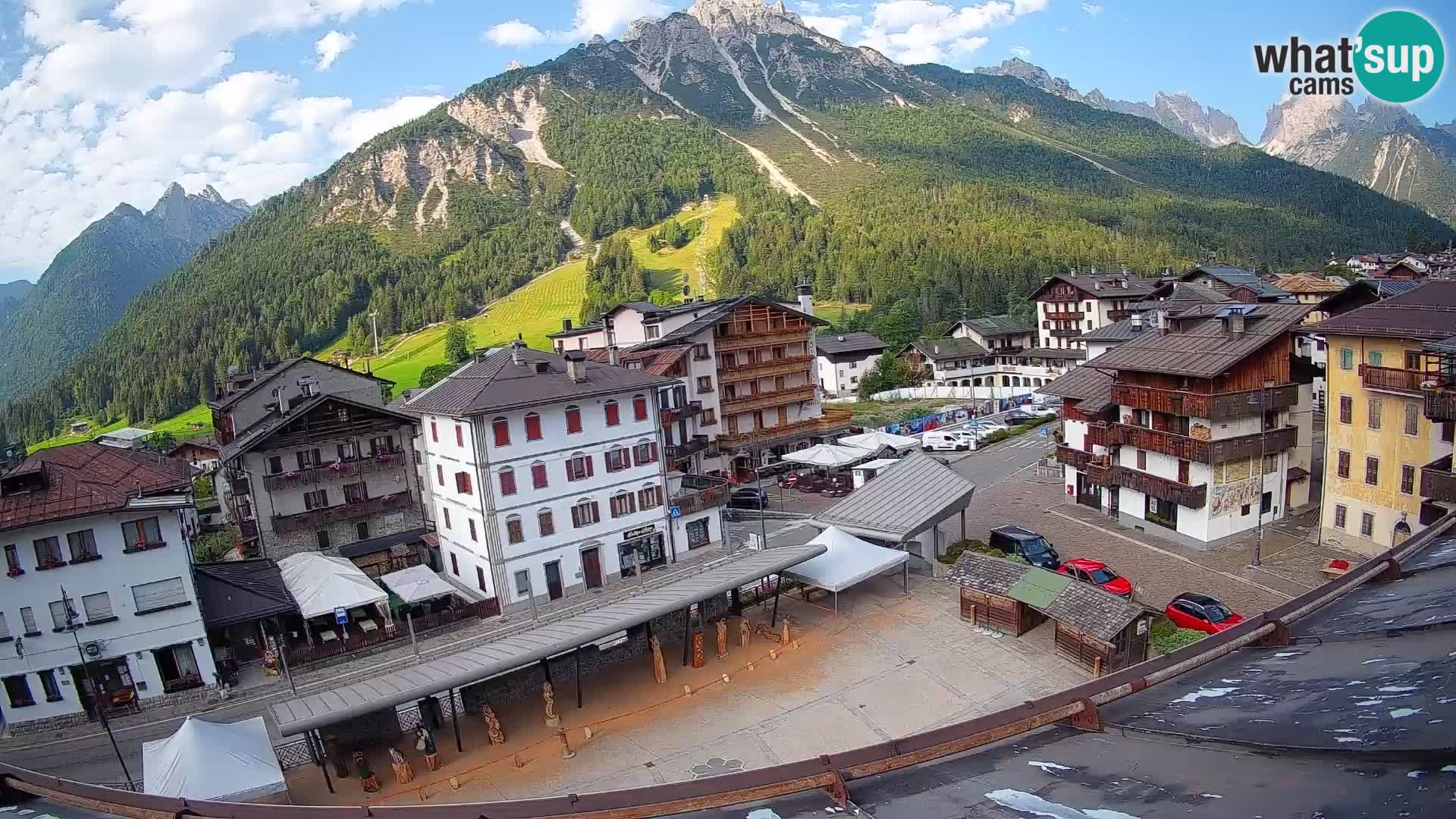 Hauptplatz von Forni di Sopra