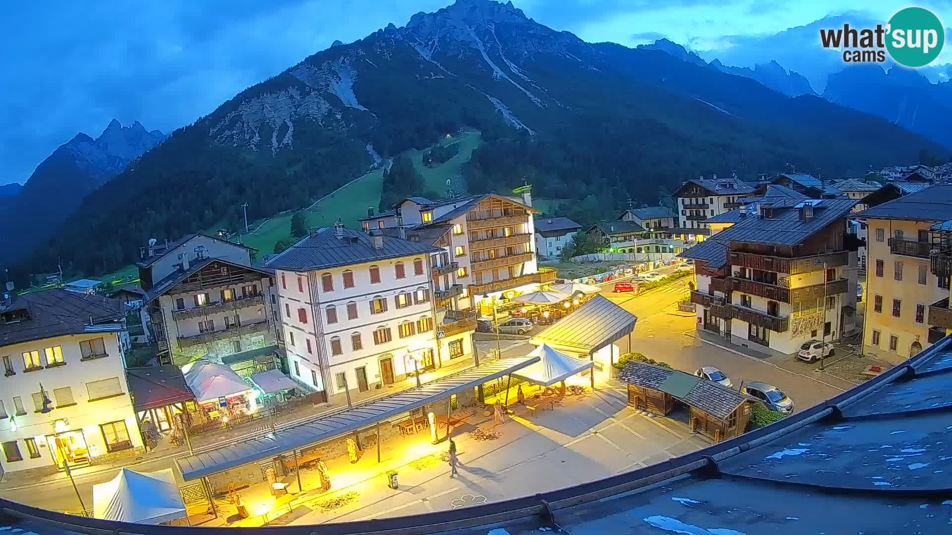 Hauptplatz von Forni di Sopra
