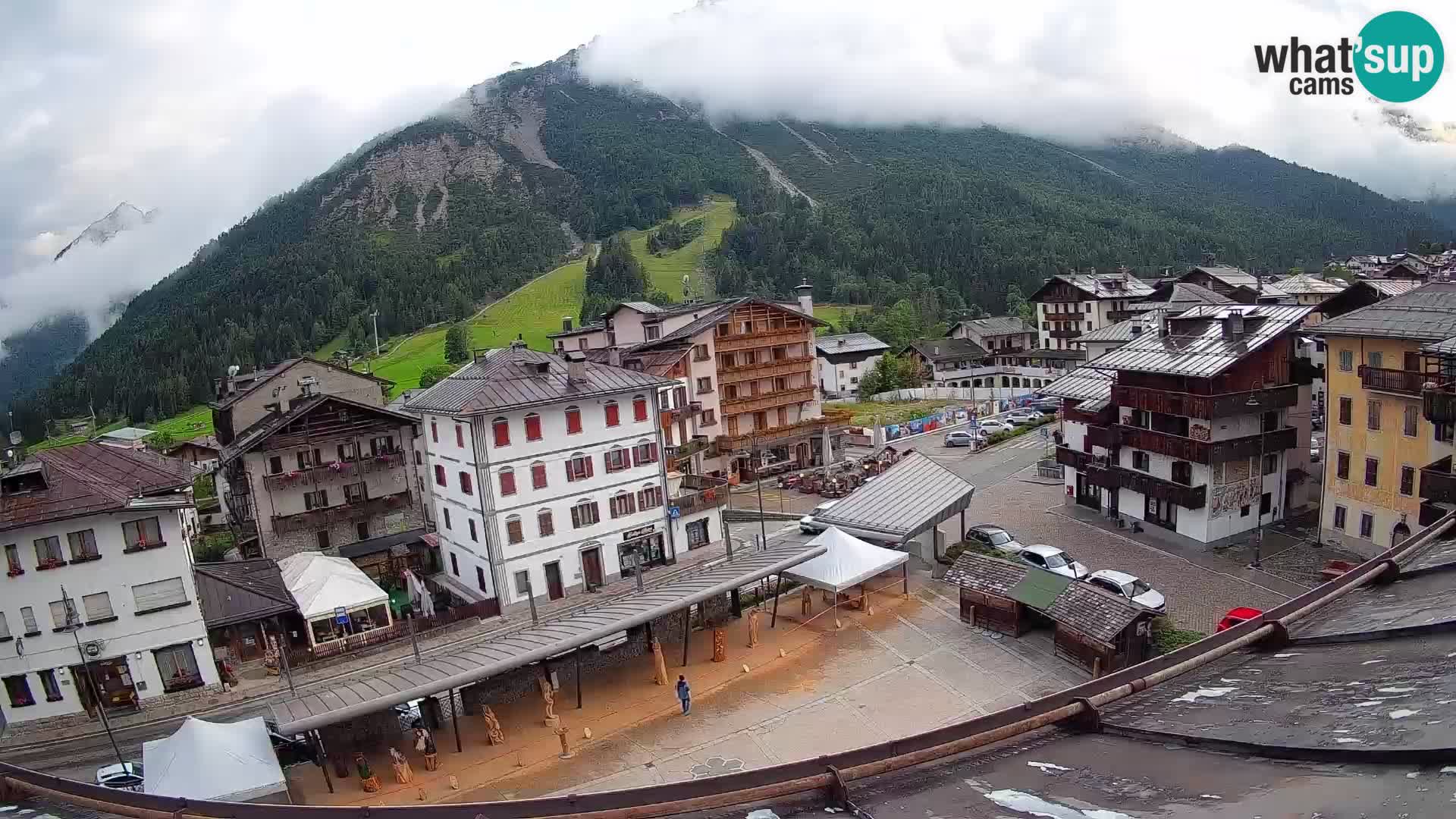 Hauptplatz von Forni di Sopra