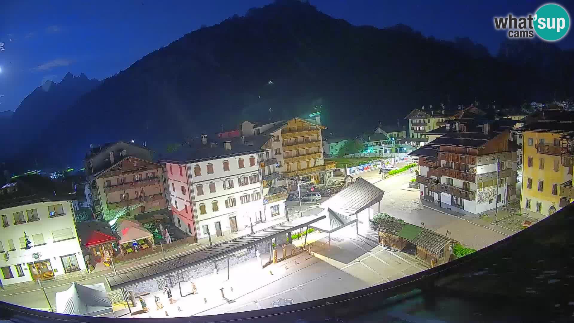 Hauptplatz von Forni di Sopra