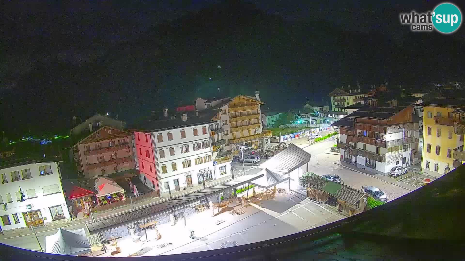 Hauptplatz von Forni di Sopra