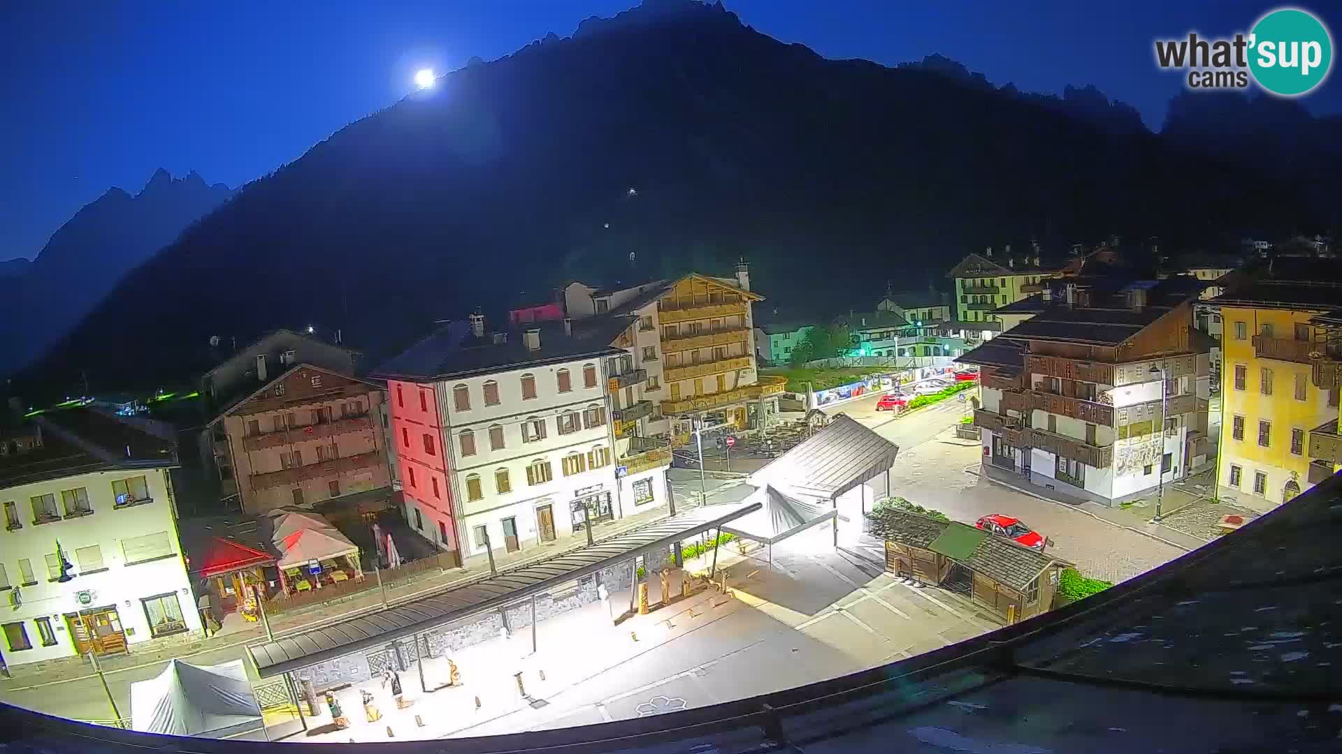 Hauptplatz von Forni di Sopra