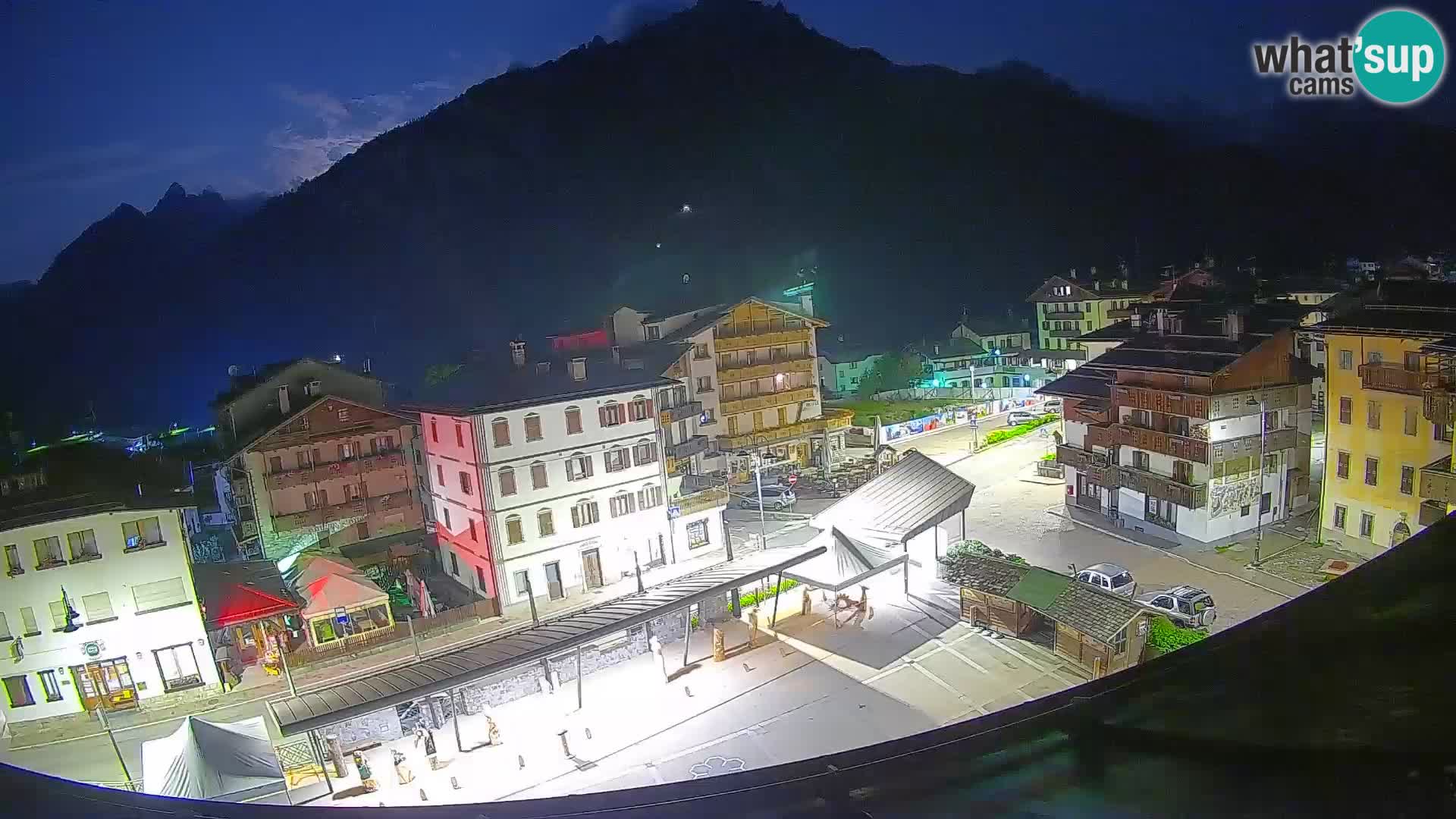 Hauptplatz von Forni di Sopra