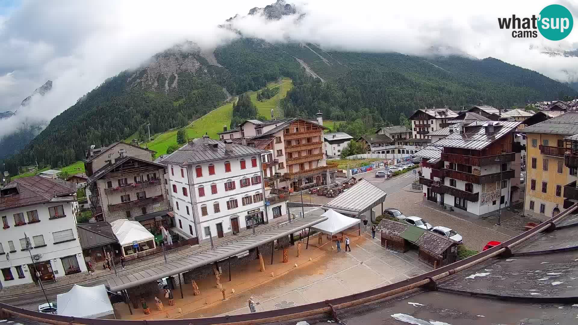 Hauptplatz von Forni di Sopra