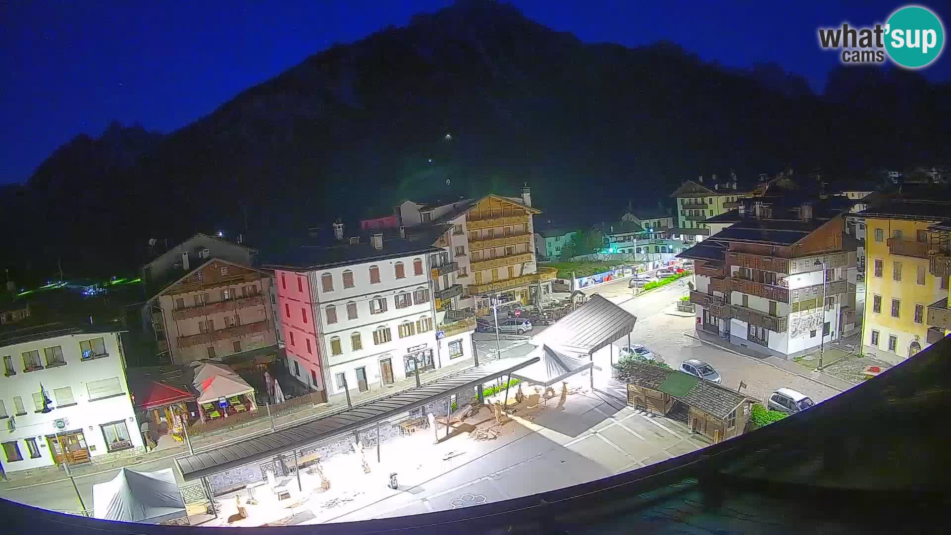 Hauptplatz von Forni di Sopra