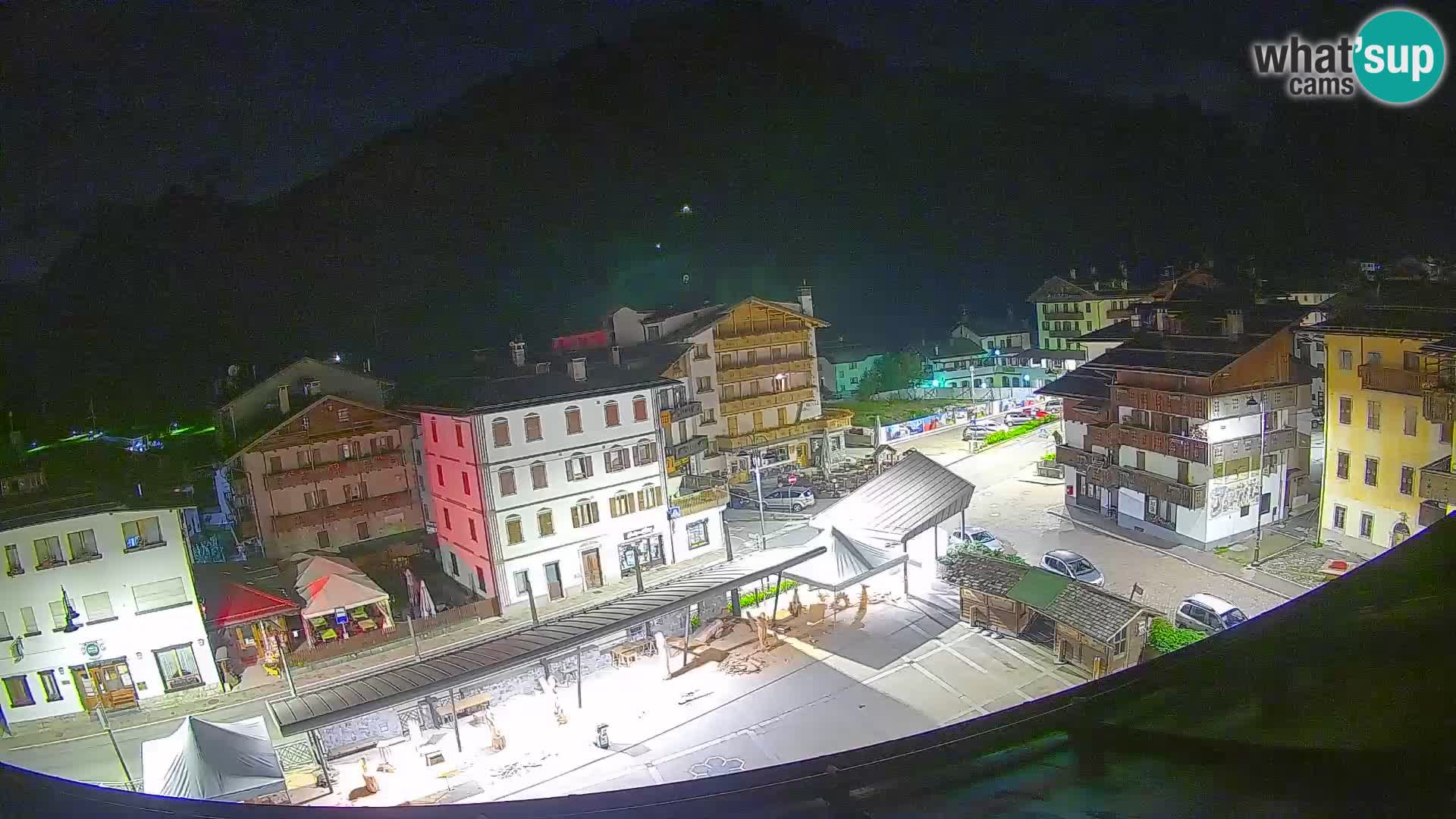 Hauptplatz von Forni di Sopra