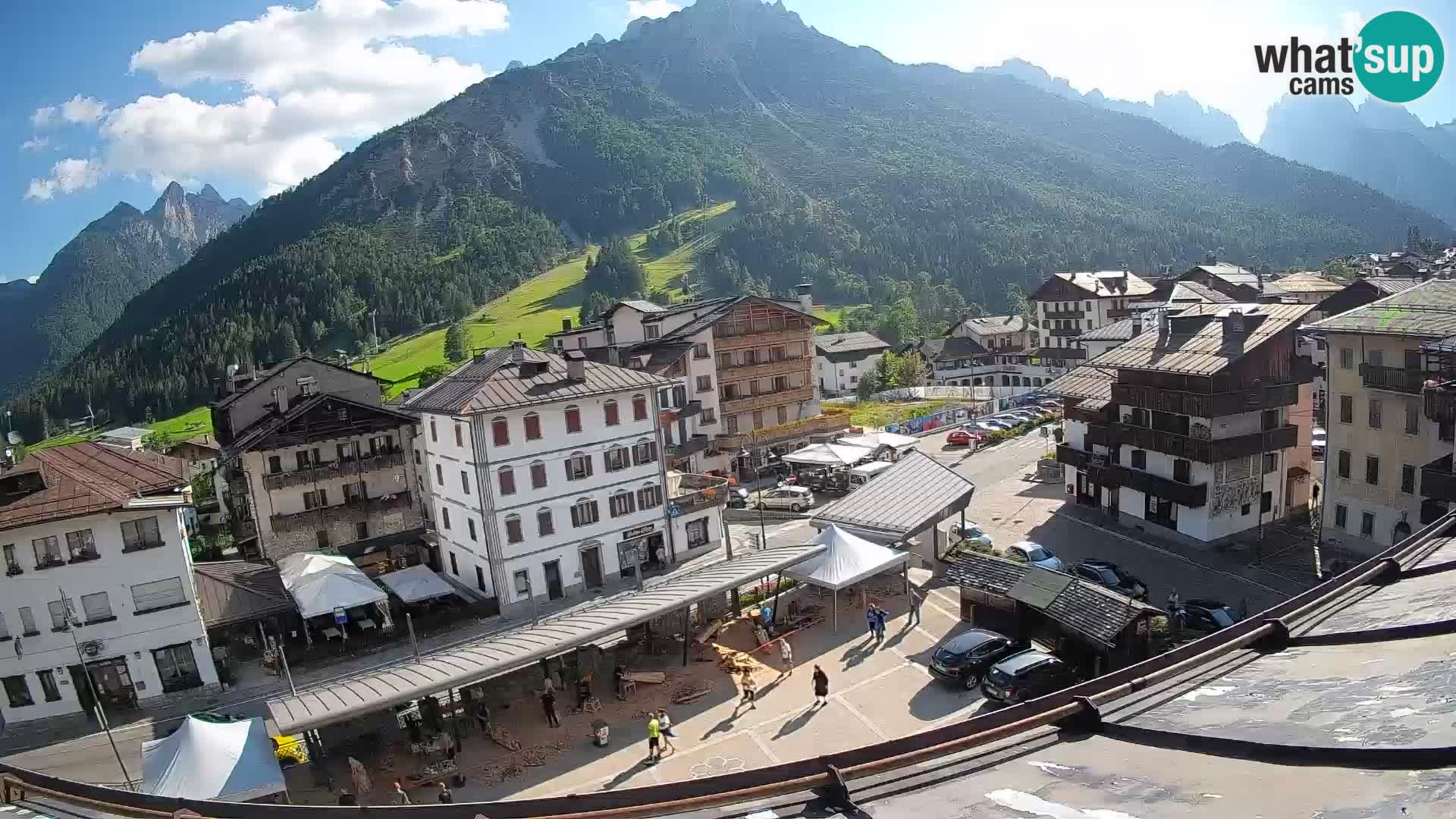 Hauptplatz von Forni di Sopra