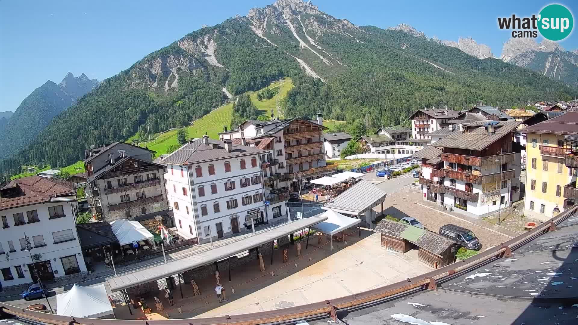 Hauptplatz von Forni di Sopra