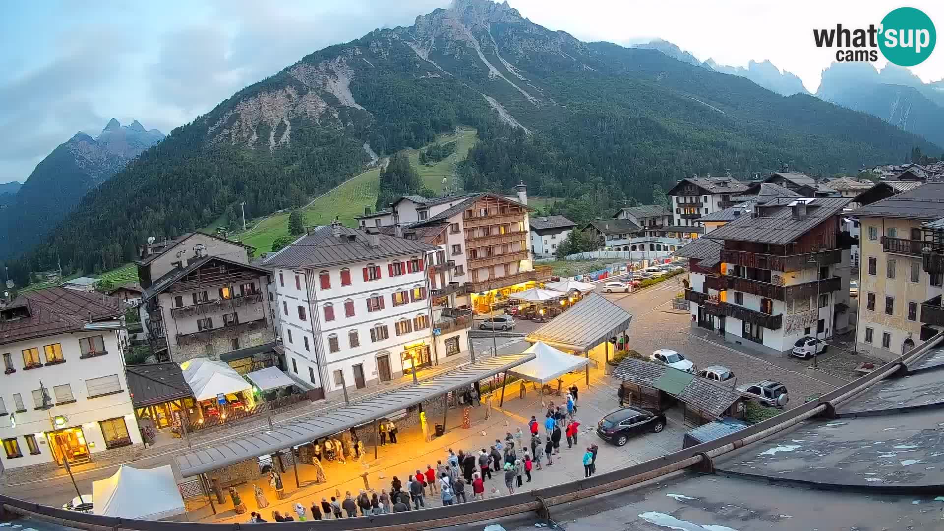 Hauptplatz von Forni di Sopra