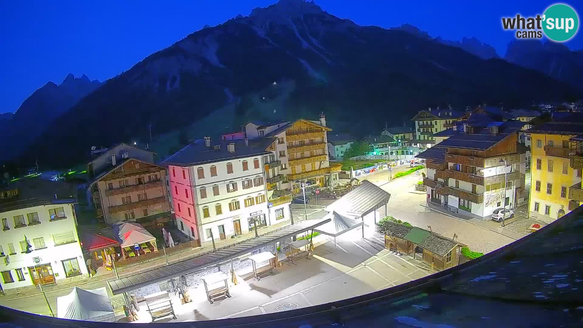 Hauptplatz von Forni di Sopra