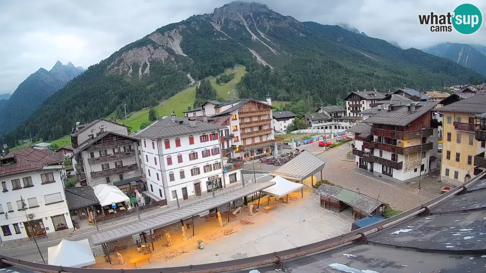 Hauptplatz von Forni di Sopra
