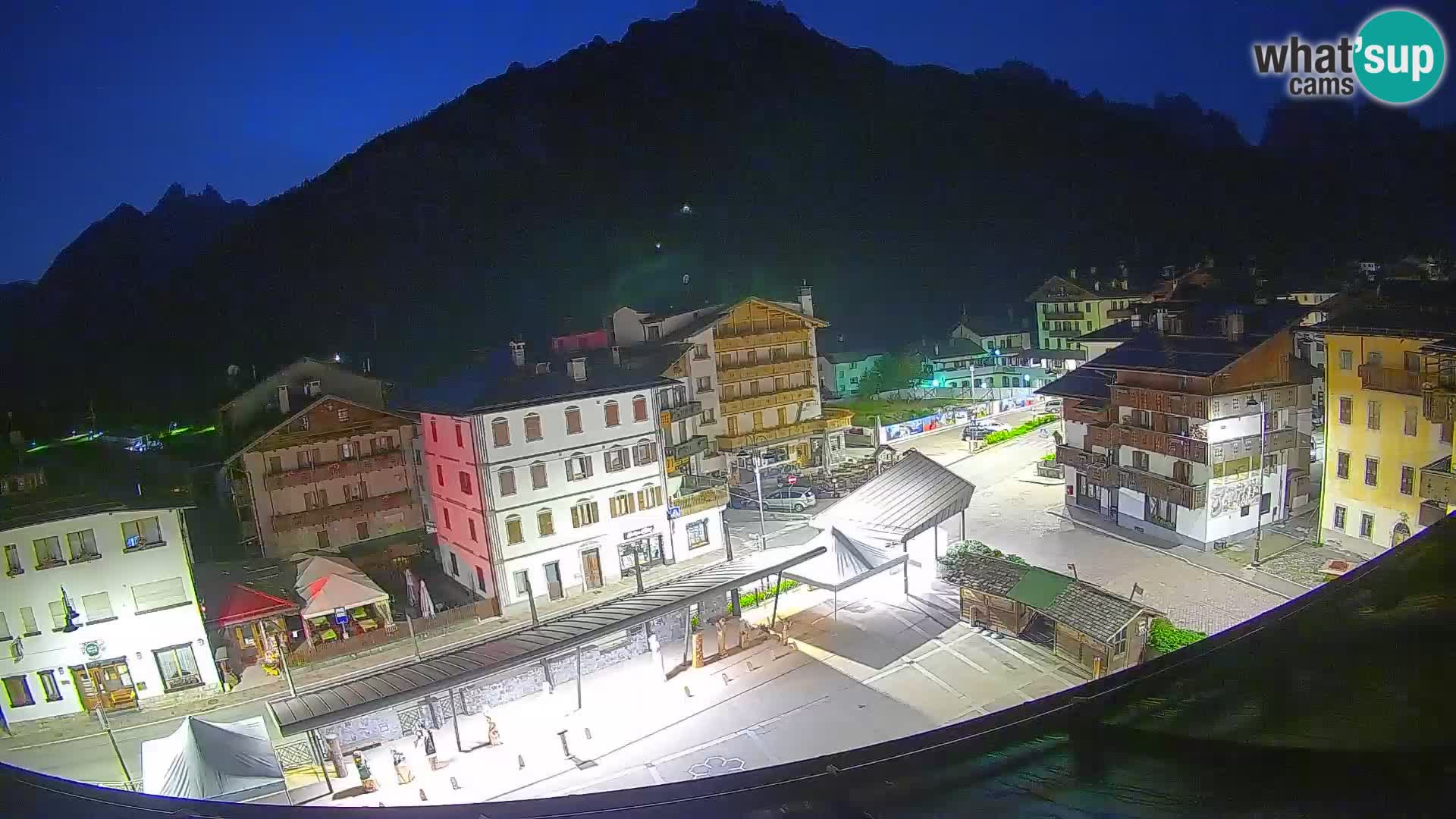 Hauptplatz von Forni di Sopra