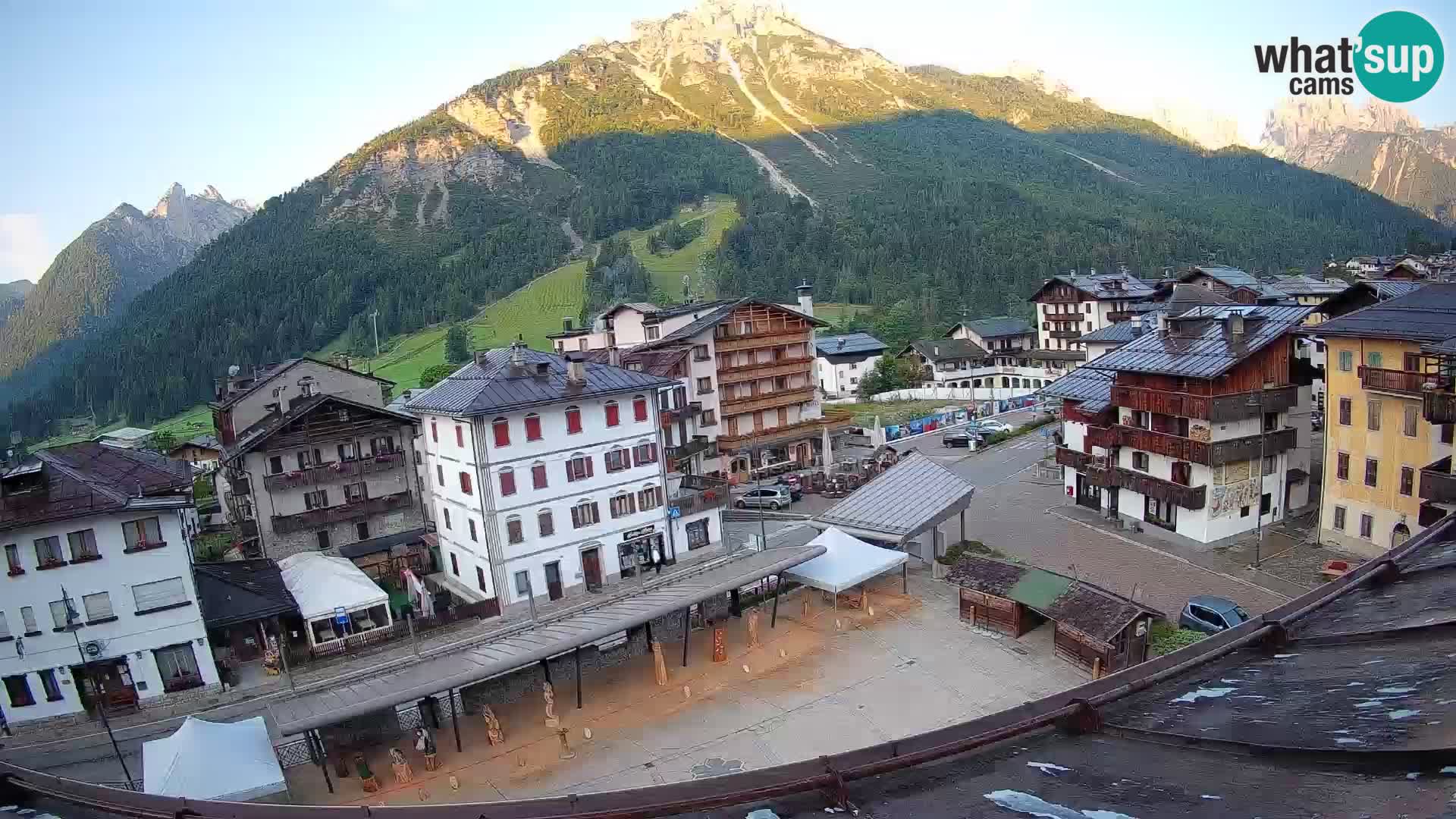 Hauptplatz von Forni di Sopra