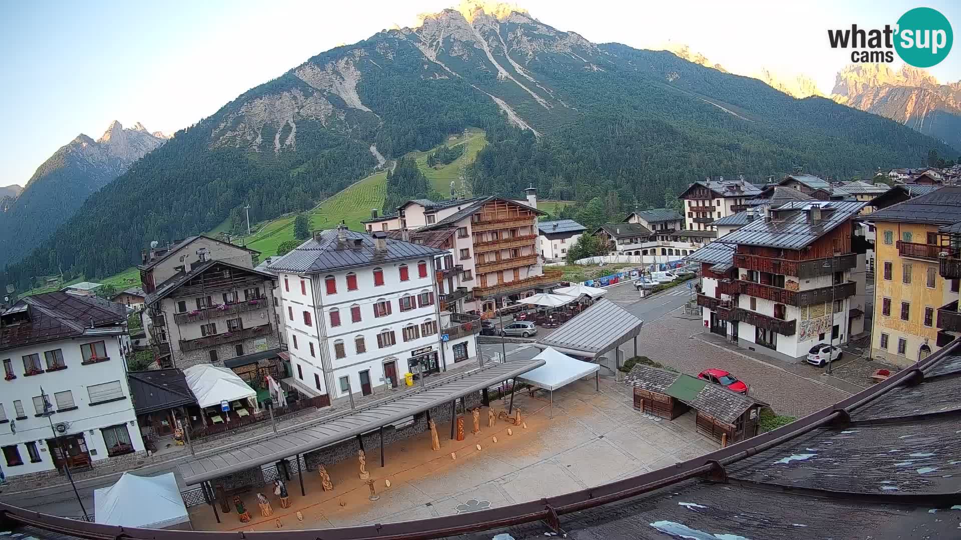 Hauptplatz von Forni di Sopra