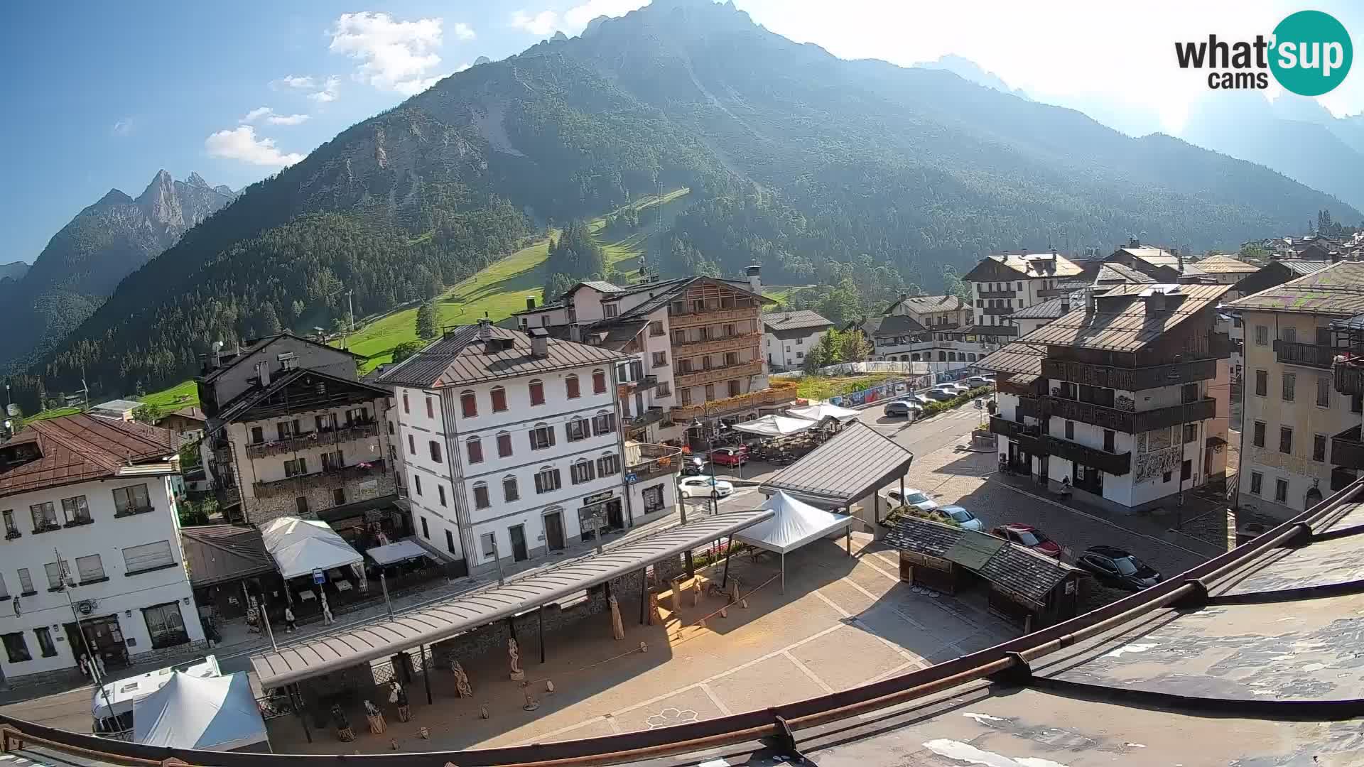 Hauptplatz von Forni di Sopra