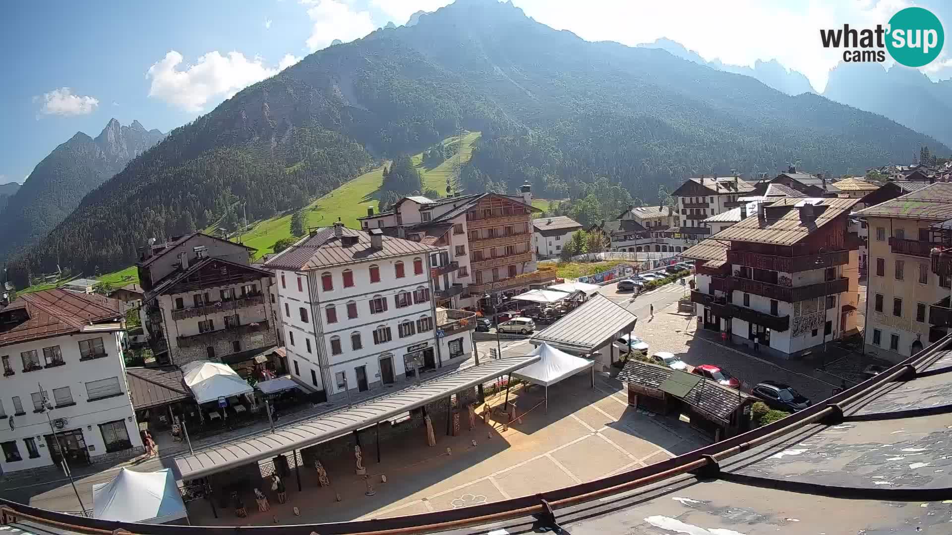 Hauptplatz von Forni di Sopra
